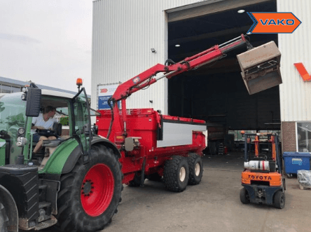 VAKO Transport Systems B.V. - Veilig Werken Rondom Vrachtwagens En Trailers: Checklist Voor Chauffeurs