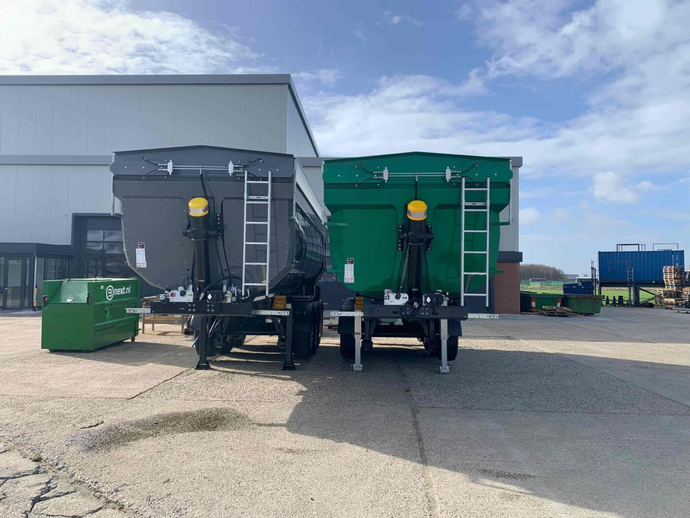 VAKO Transport Systems B.V. - Containeroverslag Optimaliseren: Van Handmatig Naar Semi-automatisch Als Slimme Groeistap