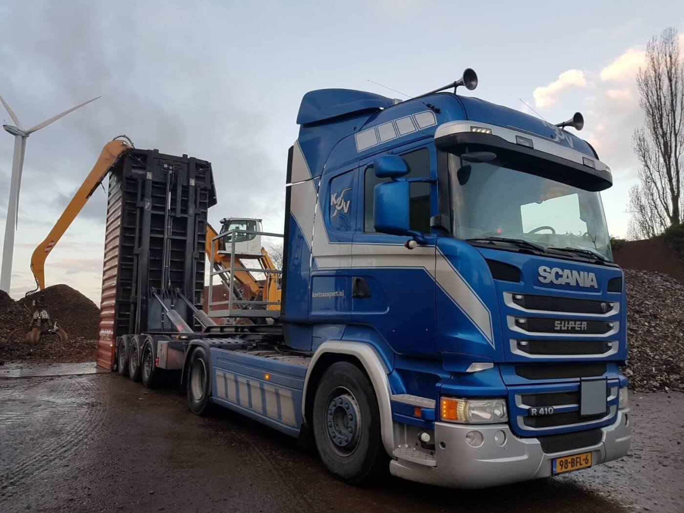 VAKO Transport Systems B.V. - Containeroverslag Versnellen Zonder Extra Kraan- Of Truckcapaciteit