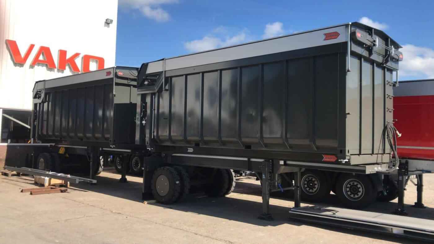 VAKO Transport Systems B.V. - Brugvorming En Materiaalophoping Voorkomen Is Voor Veel Bedrijven In Recycling En Schrootverwerking Geen Theoretisch Vraagstuk, Maar Een Dagelijkse Uitdaging. Installaties Draaien, Containers Worden Gelost En Toch Stokt De Materiaalstroom Precies Op De Momenten Dat U Capaciteit Nodig Heeft.